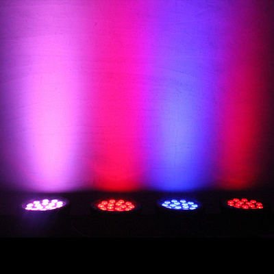 равенство СИД 90w может поставить степень Rgbw светов 28 Multi электрофонарь цвета привел танцплощадку для диско